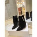 Shark Lock ankle boots